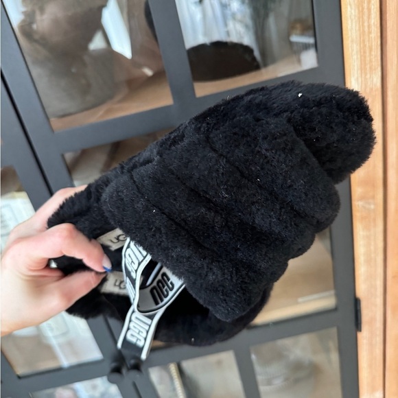 UGG girls Fluff Yeah Slippers slide on sandals faux fur kids fuzzy cozy house - Picture 9 of 13